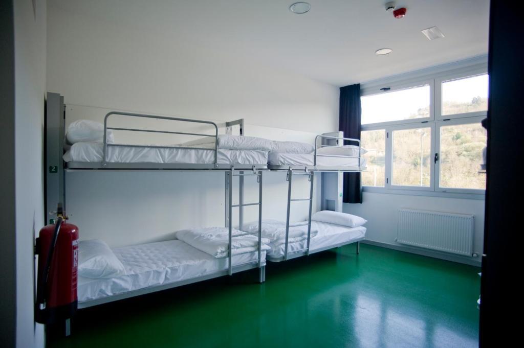 Bbk Bilbao Good Hostel Room photo